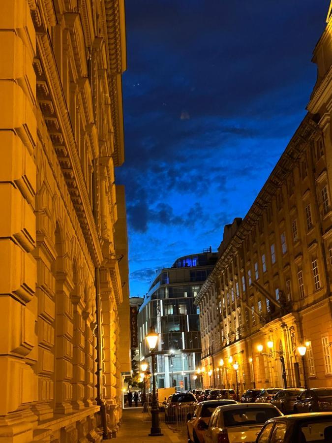 Ferienwohnung Titaru House In The City Center Of Budapest Exterior foto